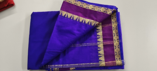 Picture of Silk Cotton Small Golden Zari Saree